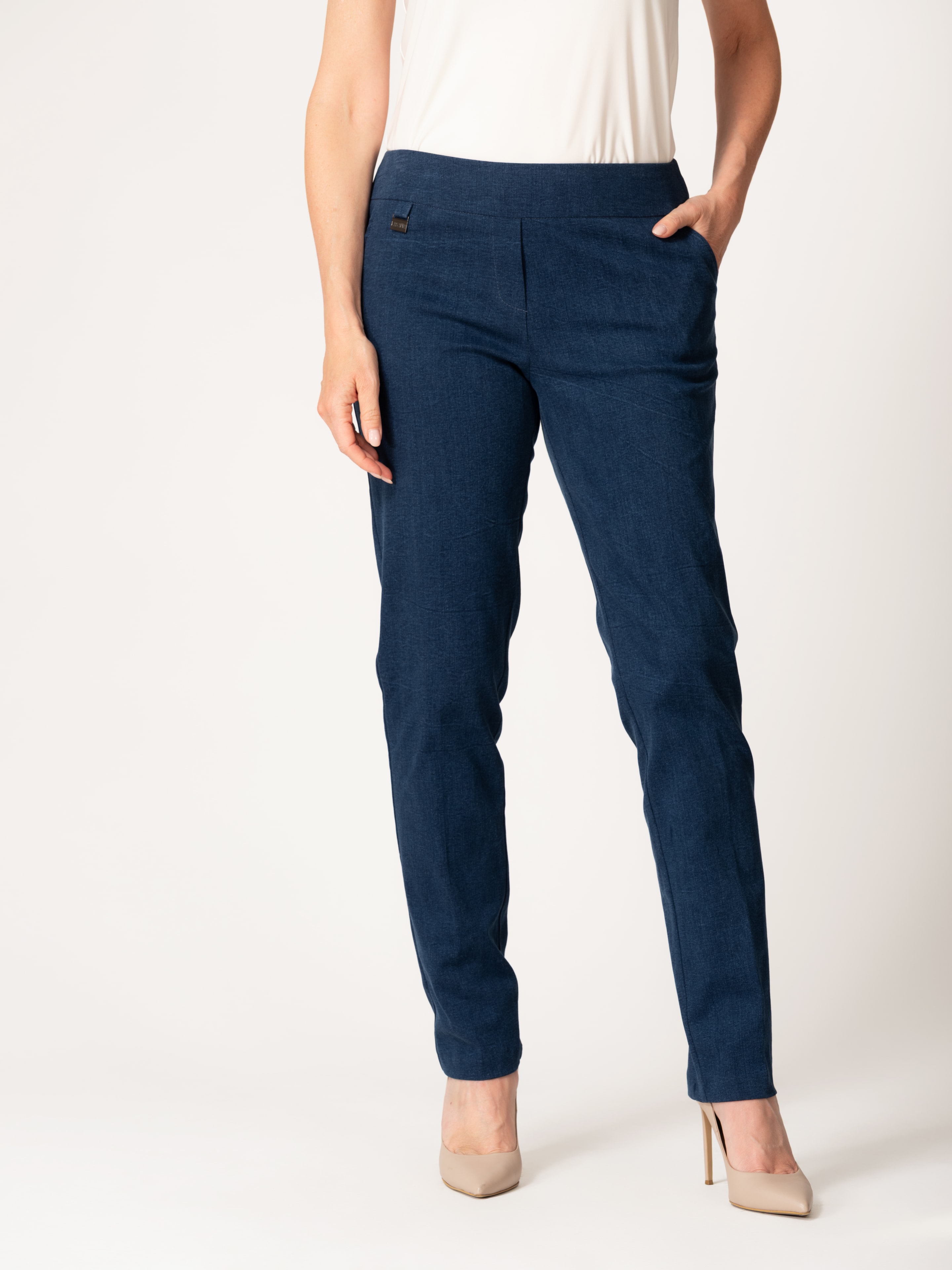 Lasania Style 701 — women's wholesale jean pant, Regular & Petite, Made in Canada
